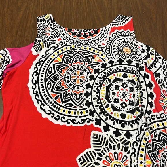 Coco Bianco cold shoulder top, size XL, NWT - Picture 7 of 13